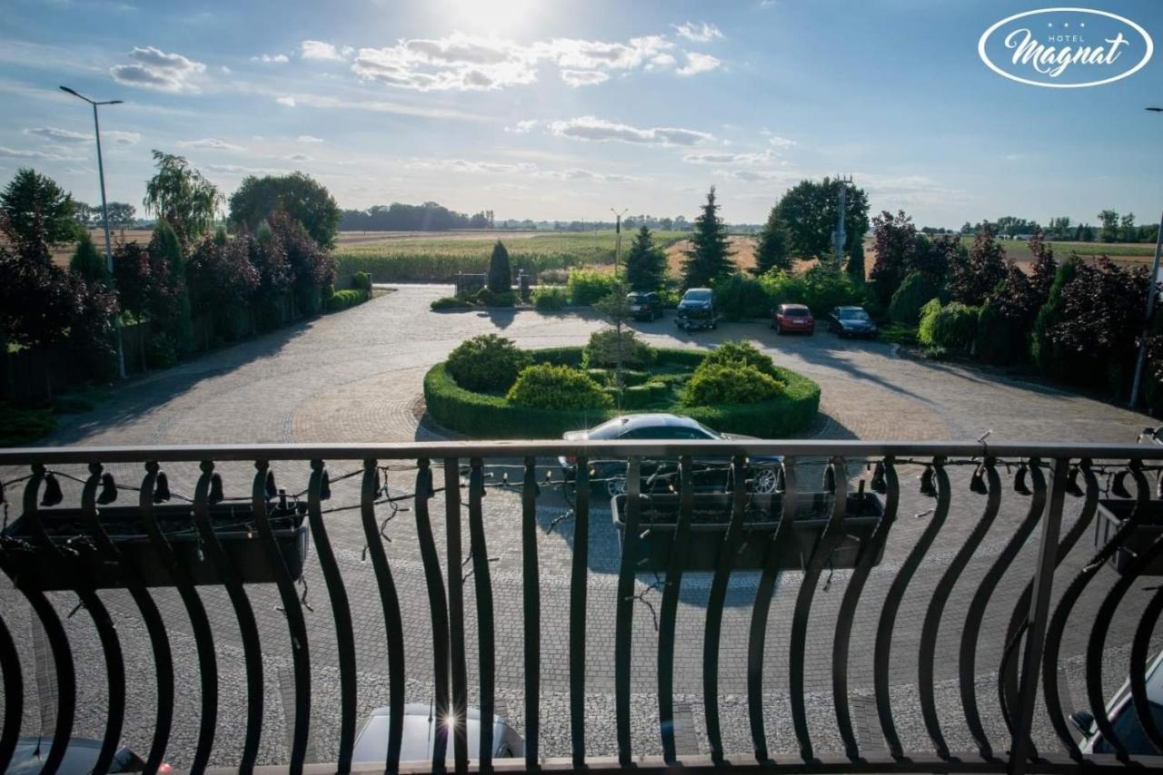 Hotel Magnat Słupca Extérieur photo